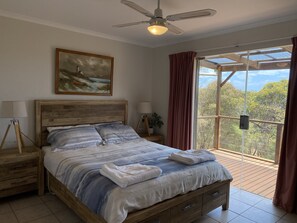 3 soverom, strykejern/-brett, reiseseng for barn og wi-fi (inkludert)