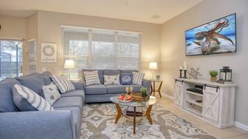 Televisión, tenis de mesa, libros y videoteca