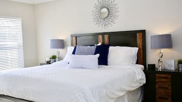 6 bedrooms, iron/ironing board, WiFi, bed sheets