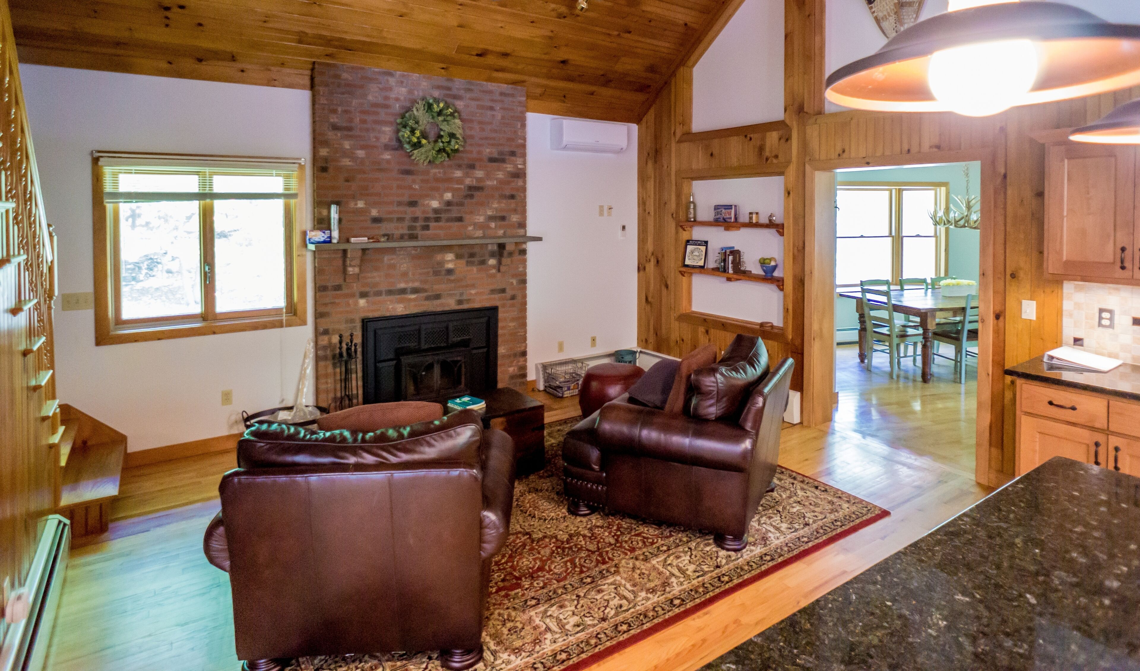 Secluded Luxury Home On 5 Private Acres - Great For Families & Groups