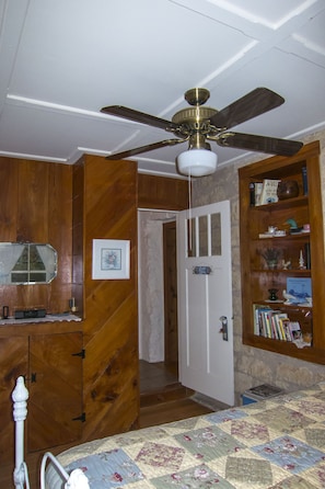 1 chambre, coffres-forts dans les chambres, Wi-Fi gratuit, draps fournis