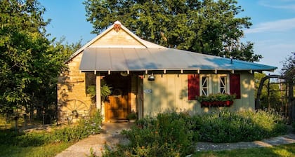 Block Creek Guest House between Comfort & Fredericksburg