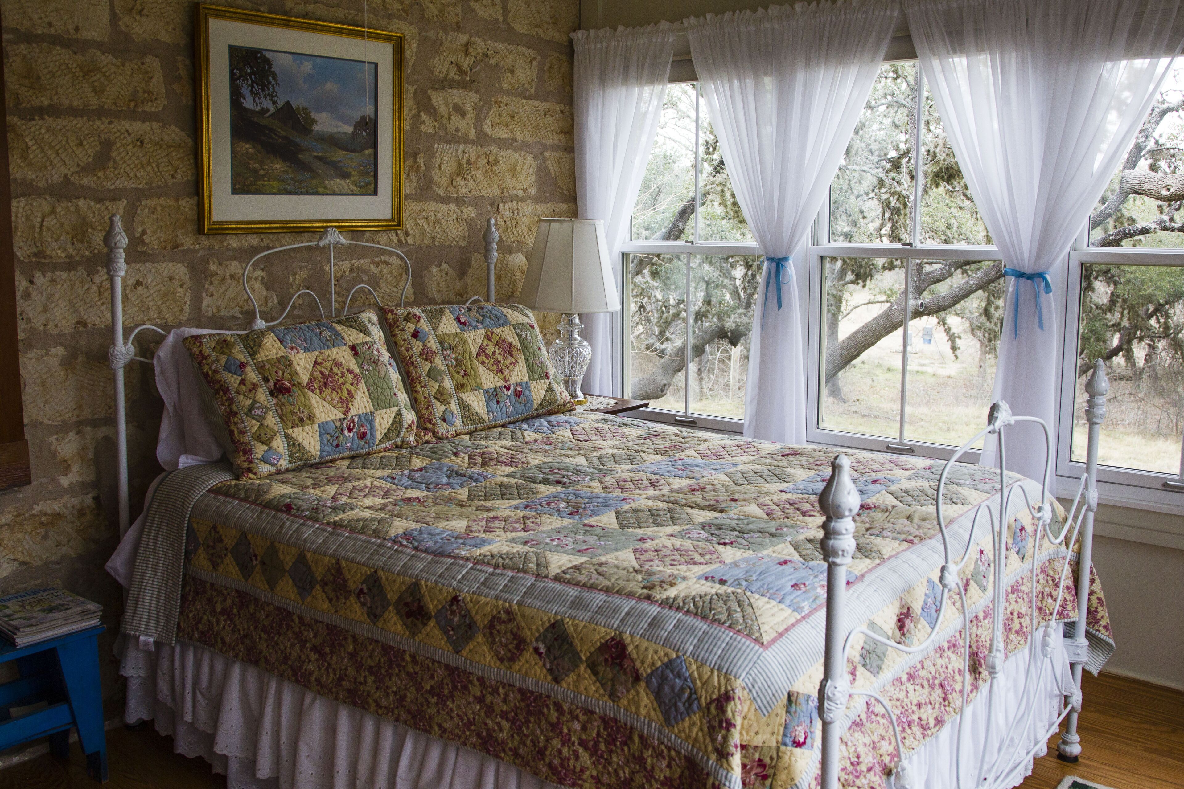 Block Creek Guest House between Comfort & Fredericksburg