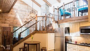 Coffee/tea maker, fridge, microwave, oven - Barn Luxury Stay w/Jacuzzi Loft (Cottage Grove)