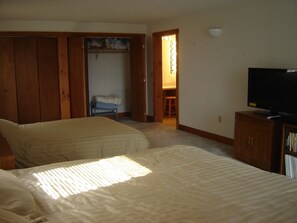 4 camere, ferro/asse da stiro, culla da viaggio, Wi-Fi gratuito