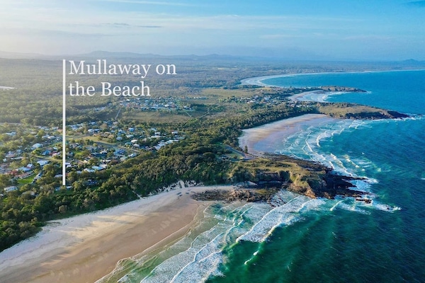 Cabins, Mullaway, Mullawarra (Ocean Shores) and Arrawarra beaches