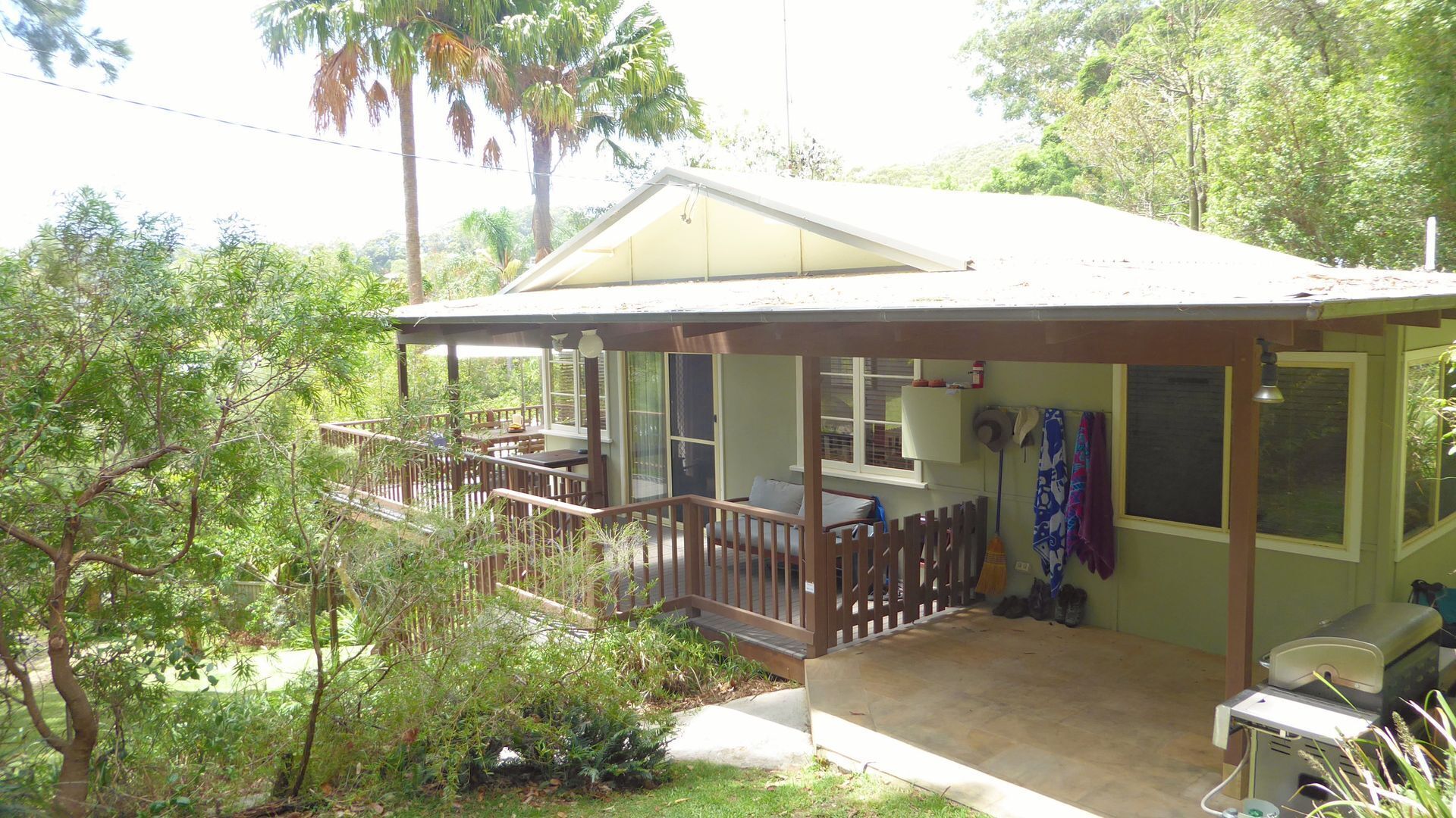 Seabreeze Cottage bushland setting 300m to beach