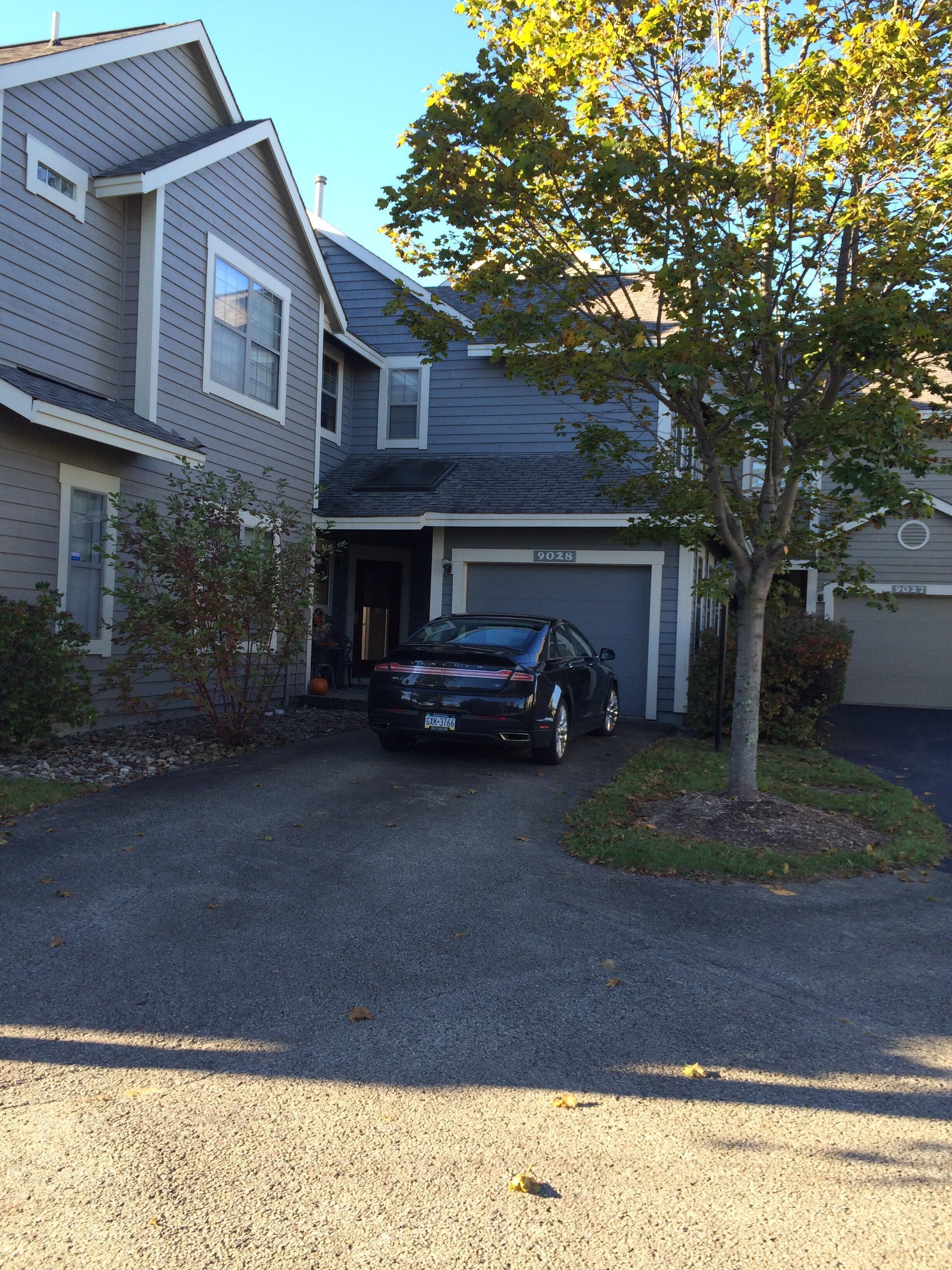 TOWNHOME AT 7 SPRINGS IN WOODRIDGE, SLEEPS 8 WITH HOT TUB, AND PETS WELCOME!