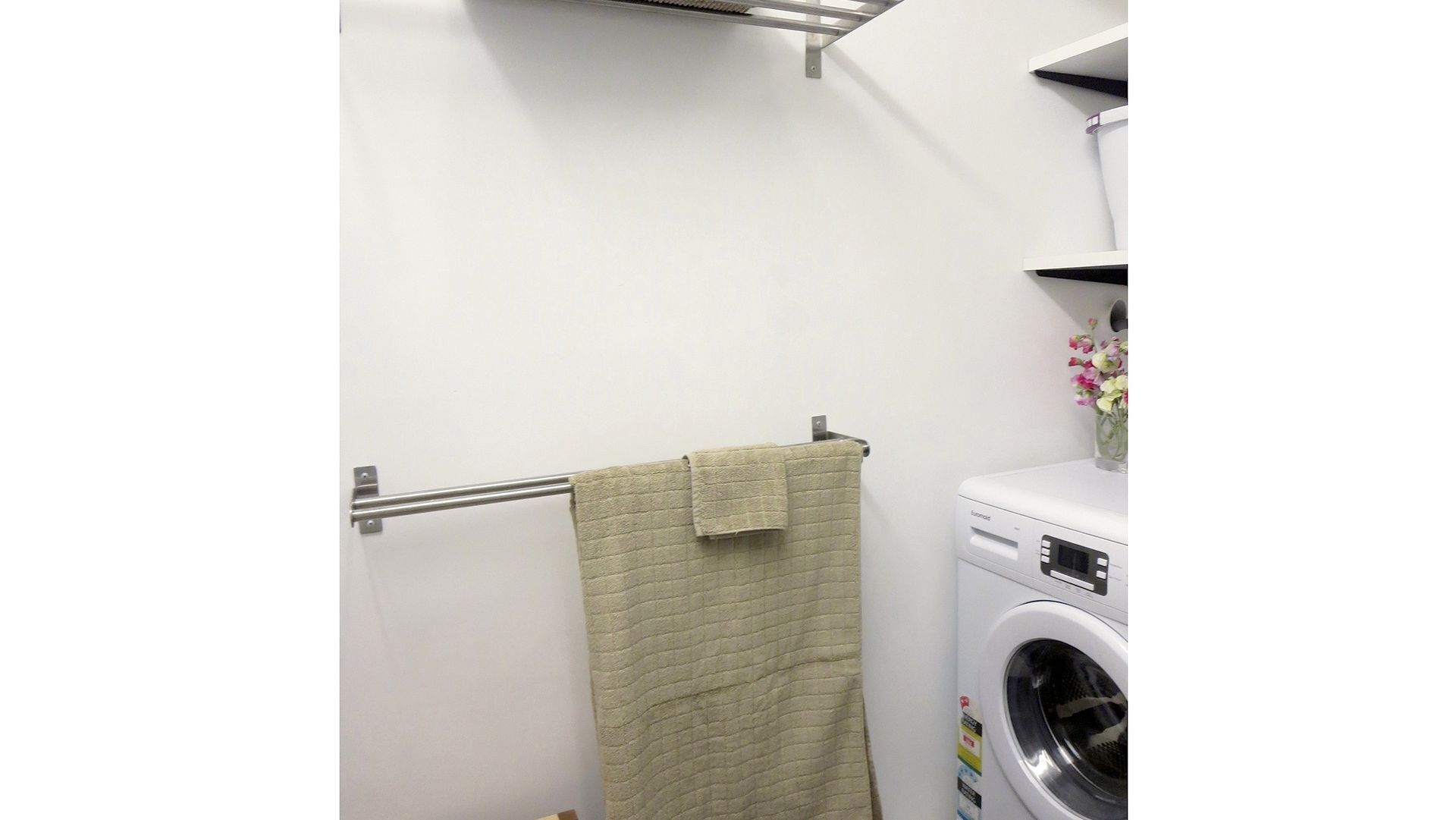 Balmain Garden Apartment — image 2