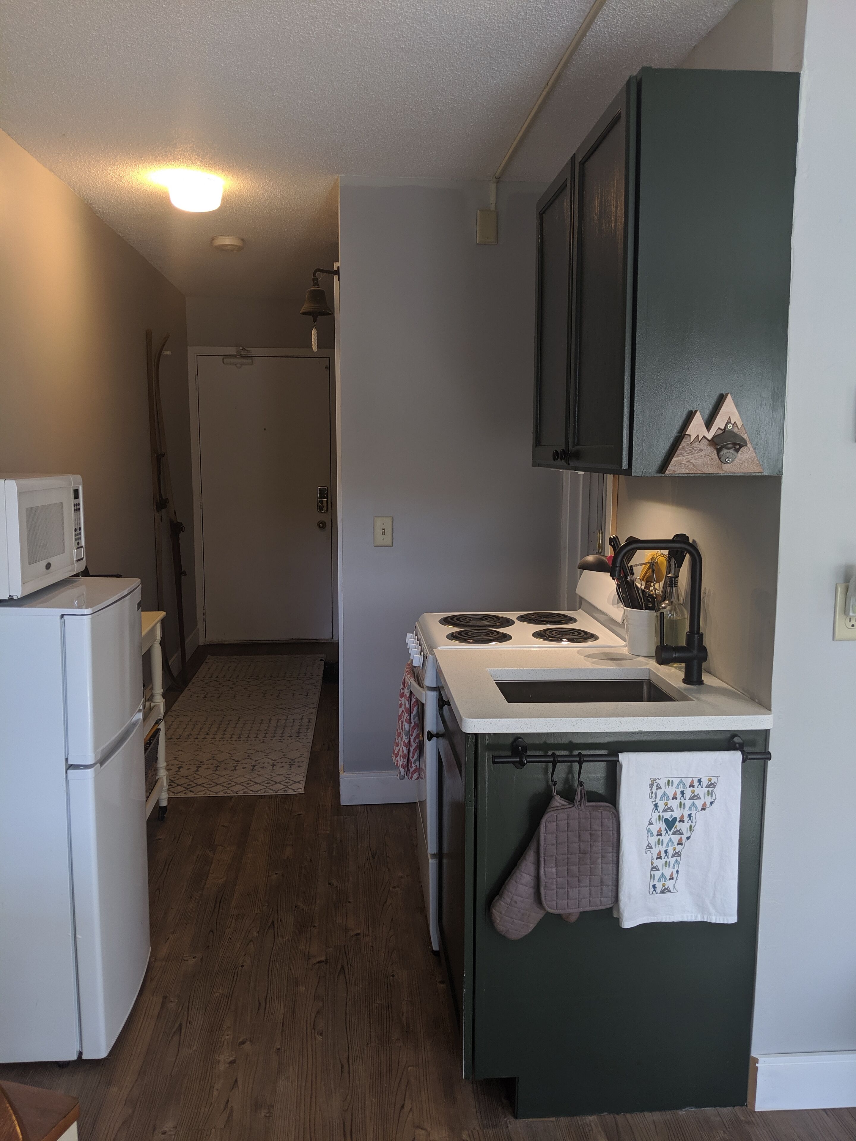 Green Mountian Getaway - *WIFI *Pet Friendly