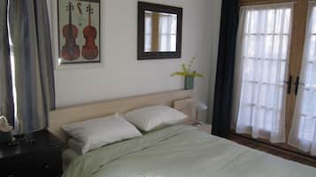 3 bedrooms, iron/ironing board, travel crib, free WiFi