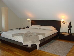 3 bedrooms, desk, iron/ironing board, free WiFi - Architect Designed West End Condo; Great Locale - Huge Deck. (Provincetown)