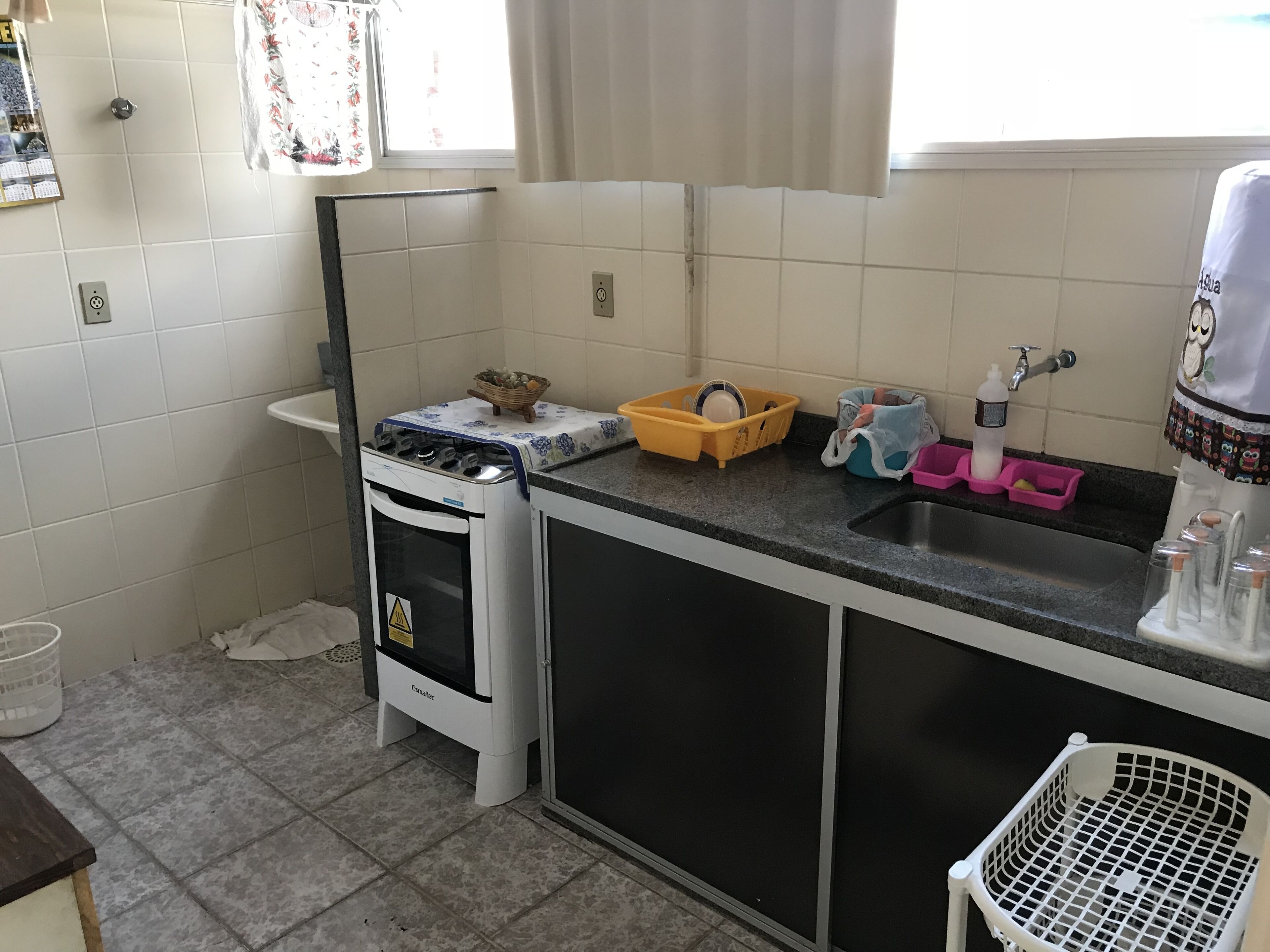 Apartamento de 2 quartos na Praia do Morro - ÓTIMA LOCALIZAÇÃO à 150 m do mar.