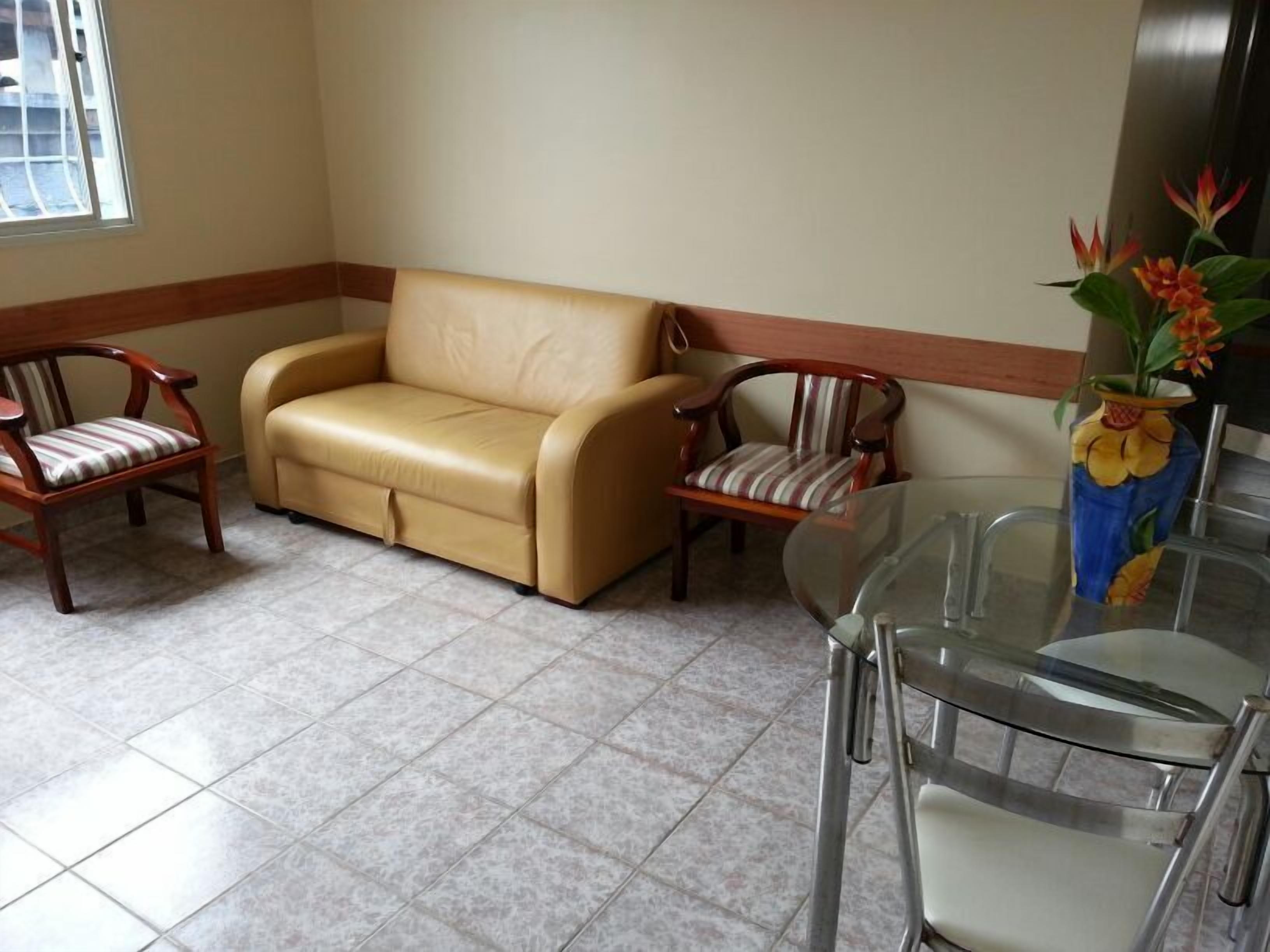 Apartamento de 2 quartos na Praia do Morro - ÓTIMA LOCALIZAÇÃO à 150 m do mar.