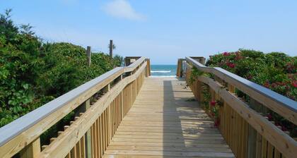 Oceanside, 5 min walk to Beach, Comfy & Clean, Quiet Neighborhood!!!