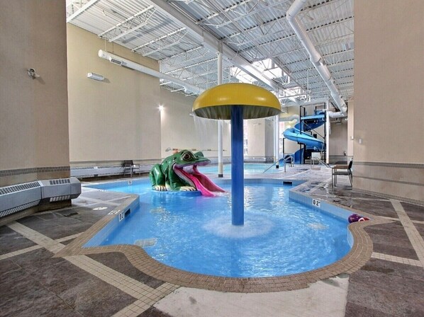 Piscine intérieure