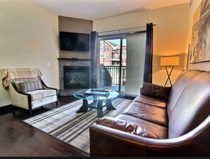 TV, peis og DVD-spiller