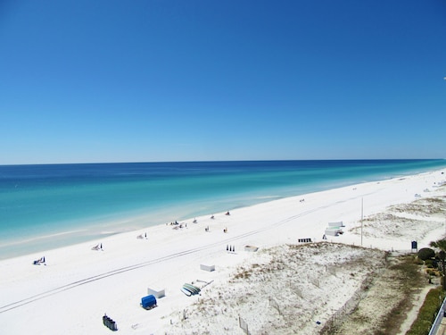 BEAUTIFUL GULF FRONT w Huge Balcony & Amazing View 6th Floor Unit 605 at The Inn