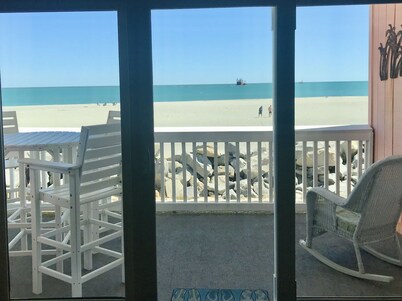 Ocean Front+Spacious living+Dog Friendly+Best Views+Pools+CB Pier+Freeman Park