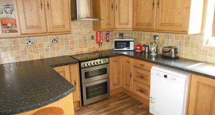 Lapsiystävällinen lomamökki kauniilla Pohjois-Yorkshiren maaseudulla.