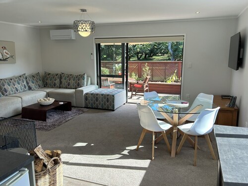 Peaceful Orchard Location - only 15 mins from Tauranga