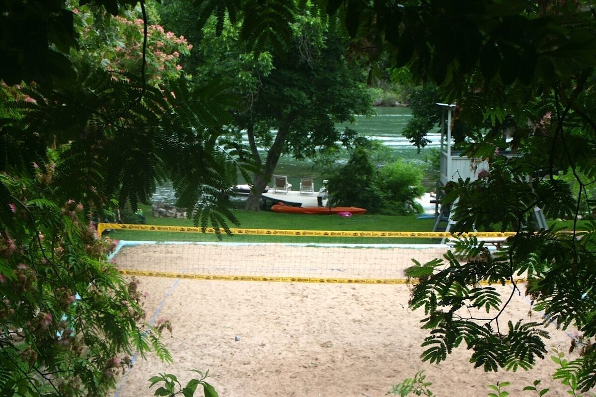 Photo 12 of Family Staycation Paradise -Lake Austin Waterfront:Volleyball, Kayaks, Hiking