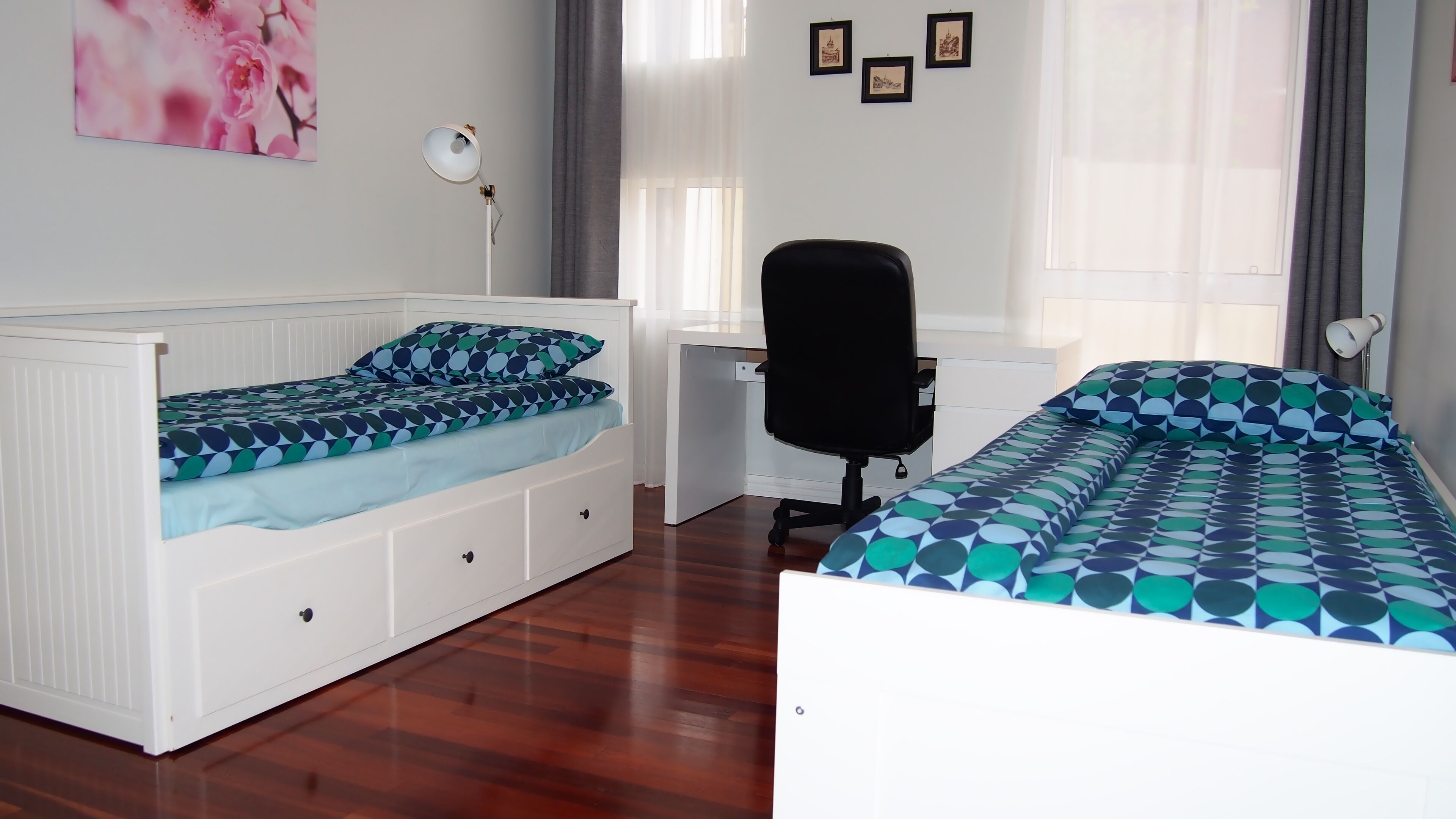 Beautiful quiet apartment with sea views — image 10