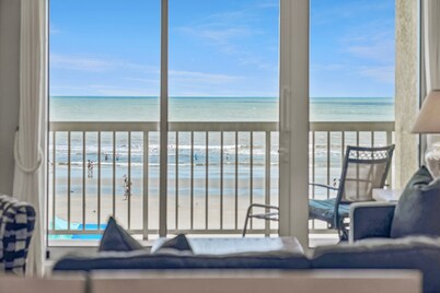 COV 220 - Elegant Oceanfront Villa - Unbeatable Views - 2 Pools
