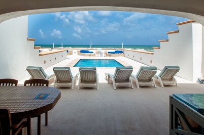 Secret Beach Shell Villa - on Beach - Private Pool - Owner is a Chef - Very Safe