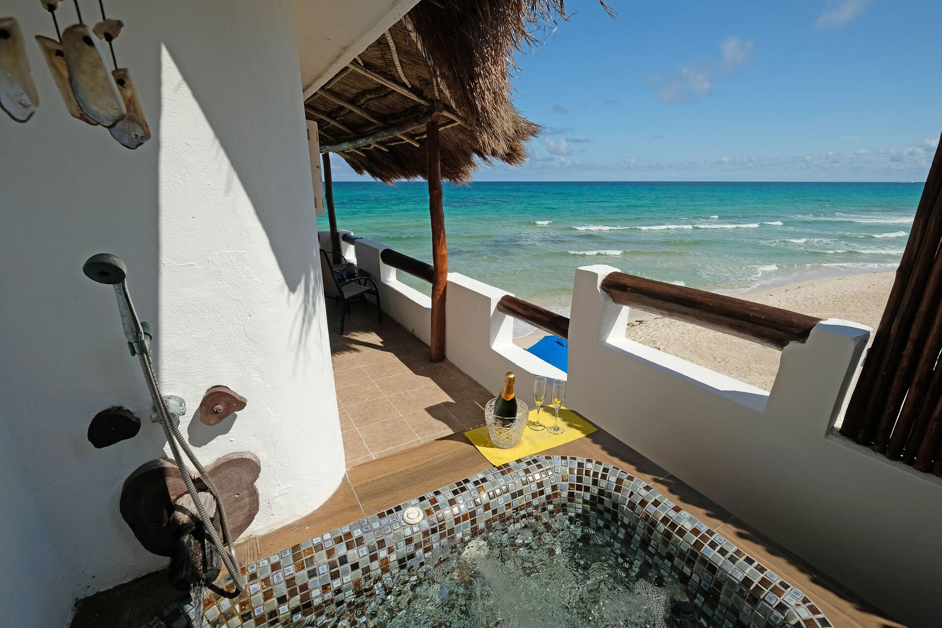 Bain à remous extérieur