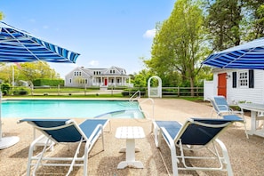 A heated pool - New Custom Home with Large Heated Gunite Pool and Spa and Fire Pit (Dennis Port)