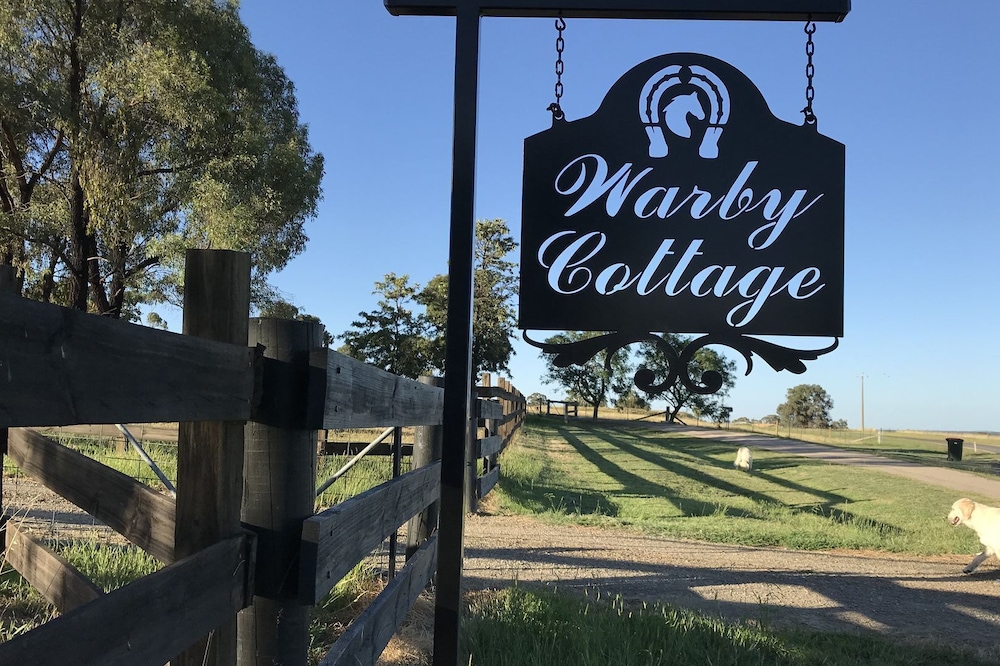 Warby Cottage - cottage with amazing view