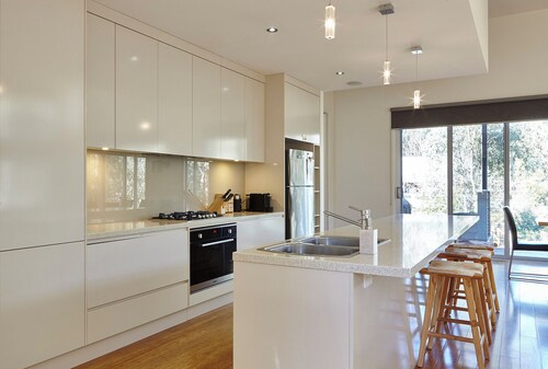 Willie Wagtails - Luxury Accommodation Bright