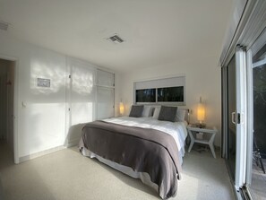 3 bedrooms, in-room safe, iron/ironing board, free WiFi