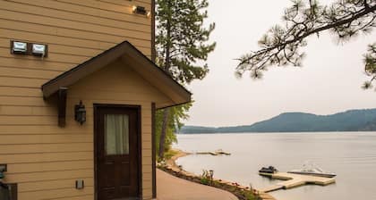 Casa privada del lago en Deer Lake