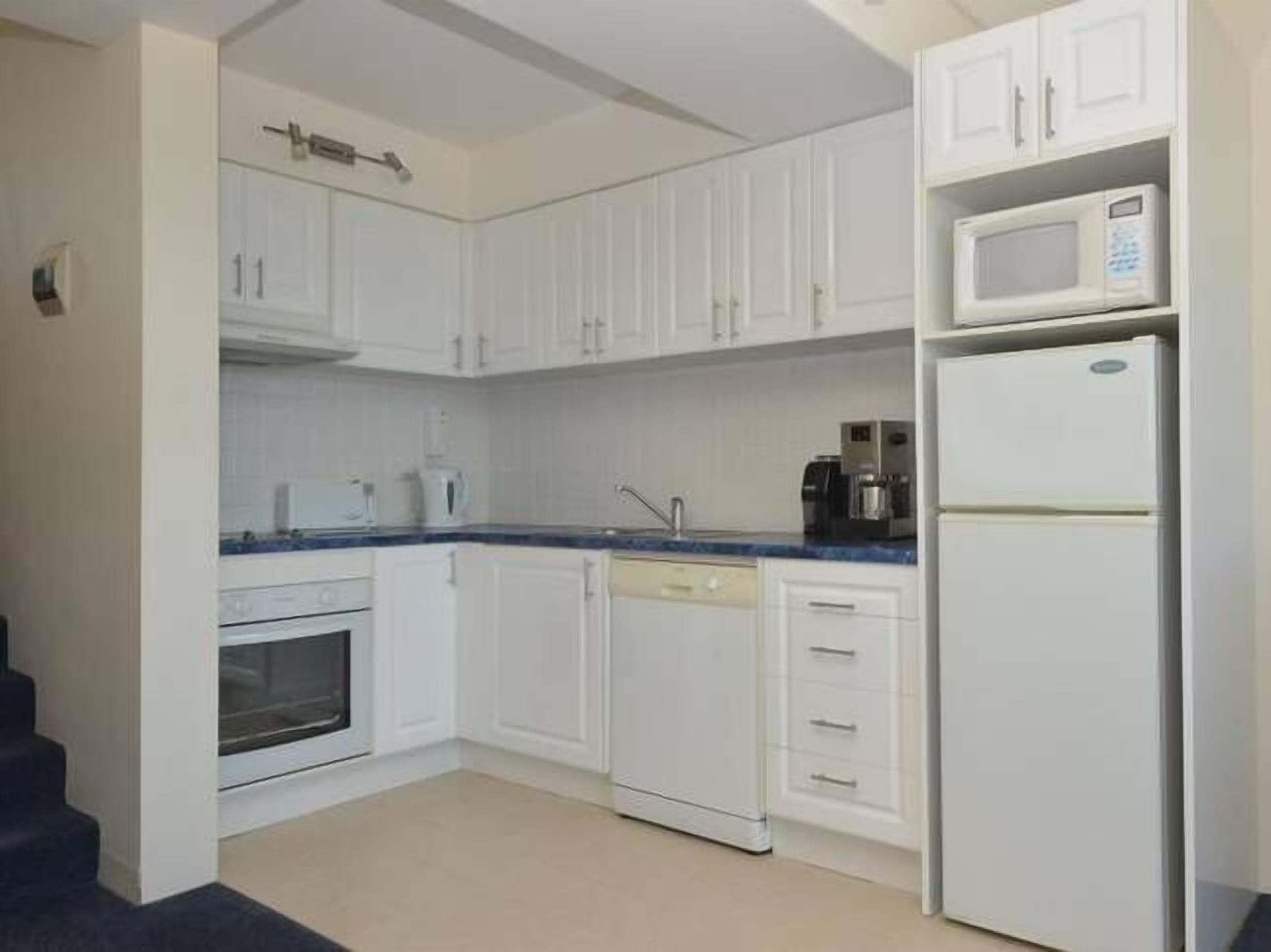 Manly Seaside Bliss 1 br apartment fabulous views