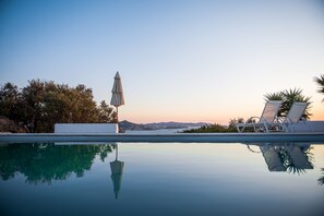 Pool - Sea view house with swimming pool ISLA summer homes (Paros)