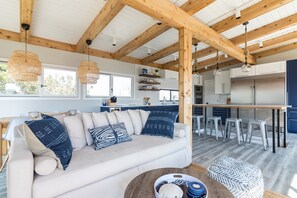 Smart-tv, Netflix, Hulu och leksaker