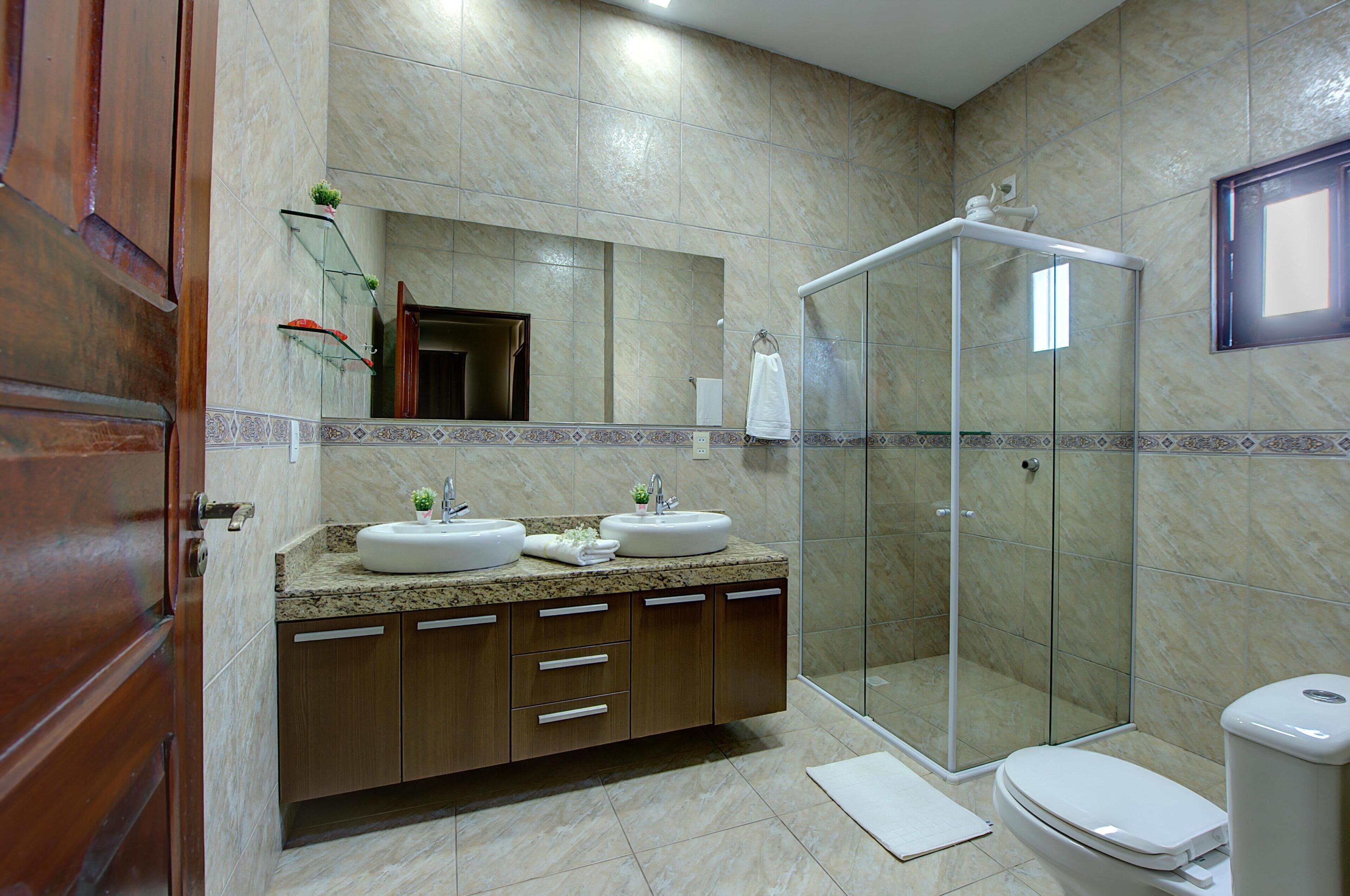 MANSION SEA VIEW - 8 Suites AR / TV / CamaBox / Hot Water-BEACH PARK