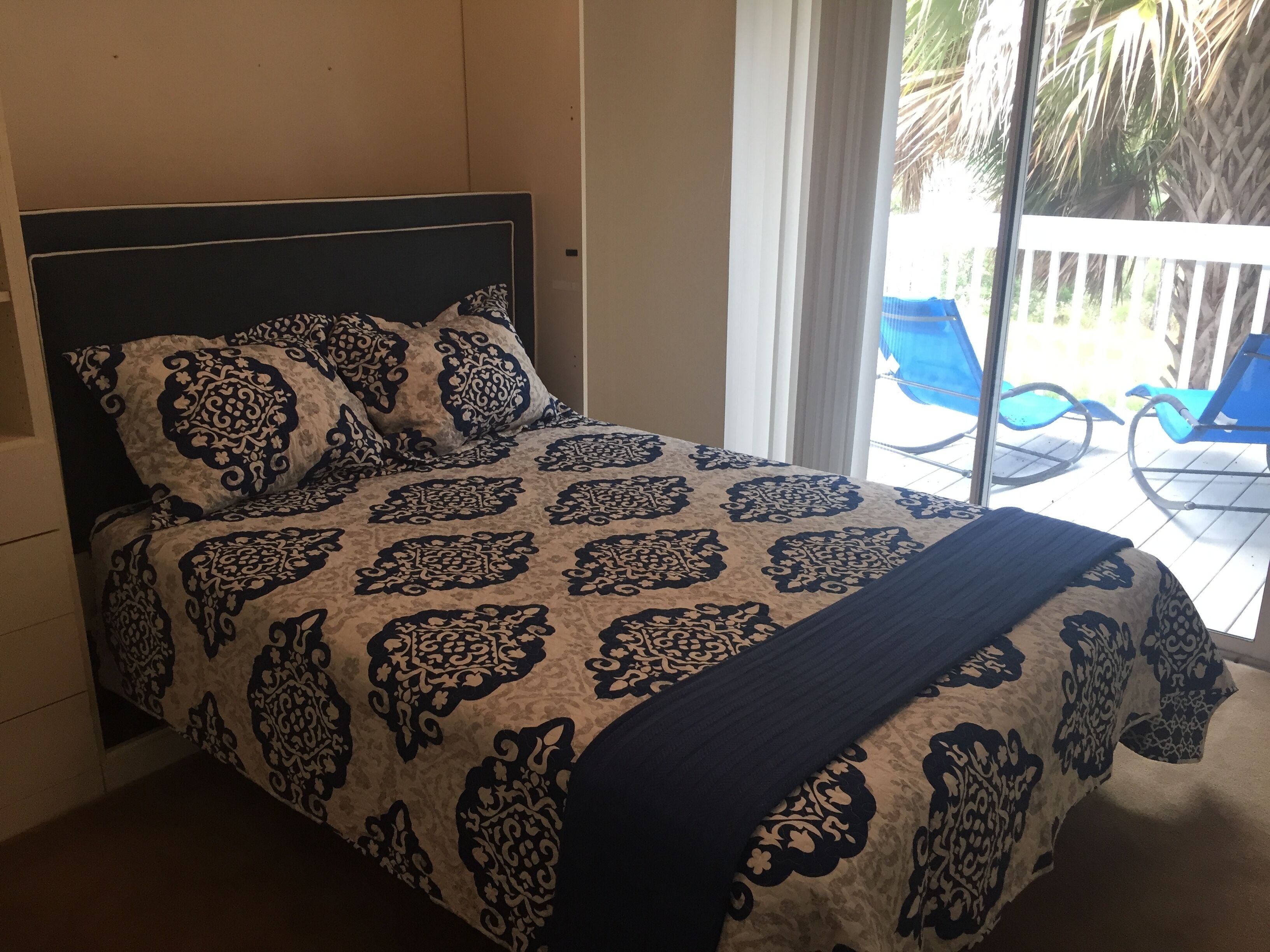 Beautiful, Private Home! Enjoy the Peace and Quiet.  One block to beach. WiFi