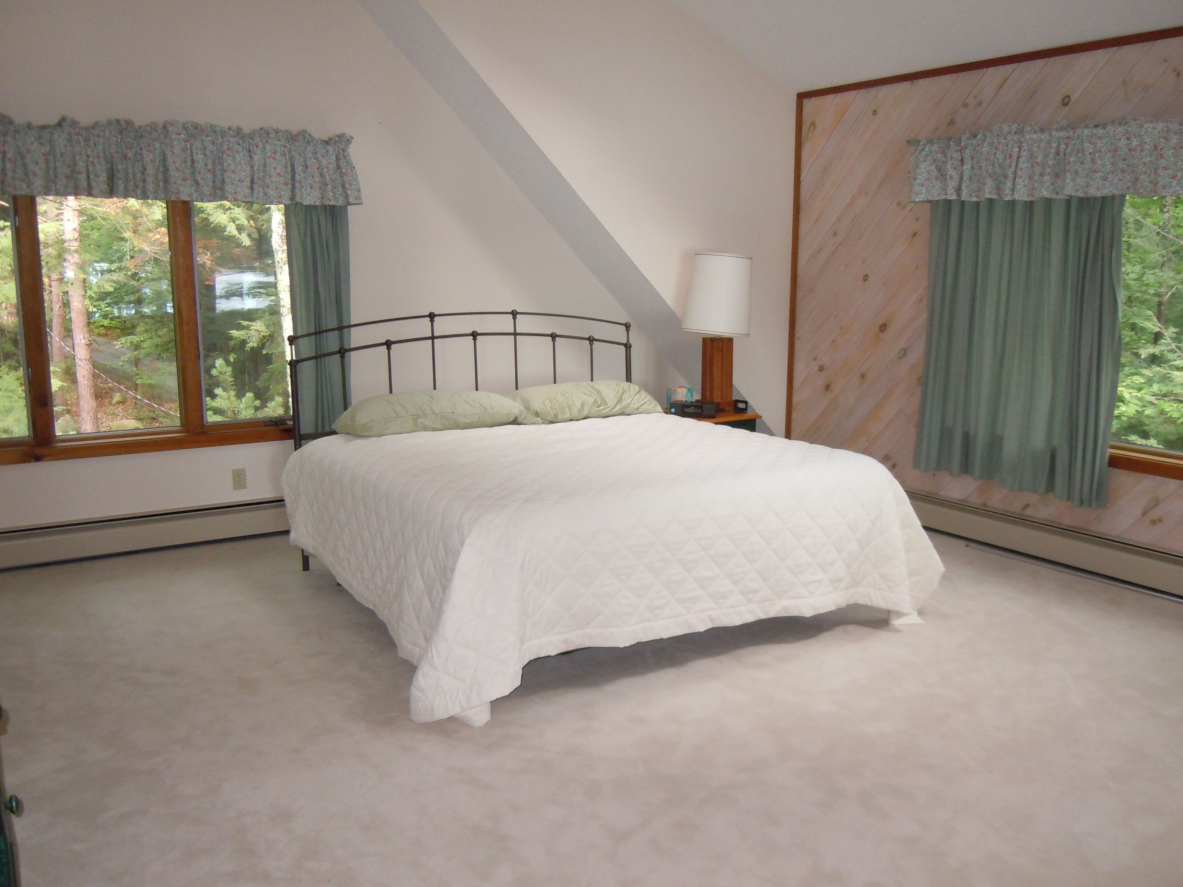 Lake Winnipesaukee Lakefront Home With Great Sandy Beach/Swim Area