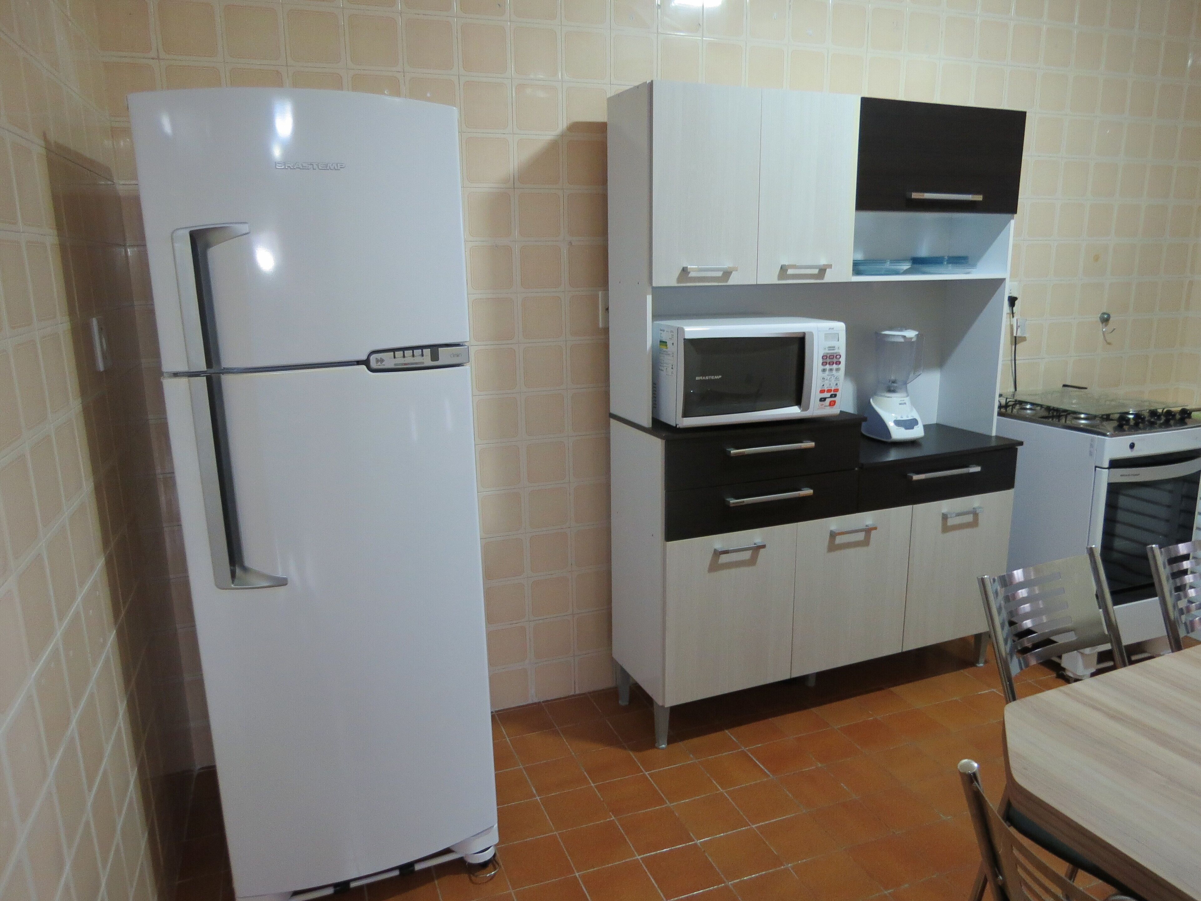 EXCELLENT TWO BEDROOM APARTMENT, PROMOTIONAL RATES FREE WIFI R$250.00