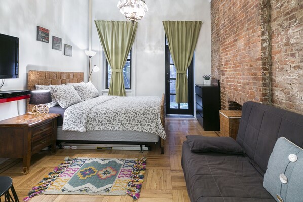1 bedroom, iron/ironing board, WiFi, bed sheets