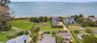 Parapara Beach Escape