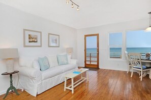 تلفزيون، مشغل دي في دي، ستيريو