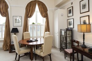 Dining - A  stylish and sophisticated property centrally located in Howth (Howth)