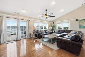 TV, fireplace, DVD player