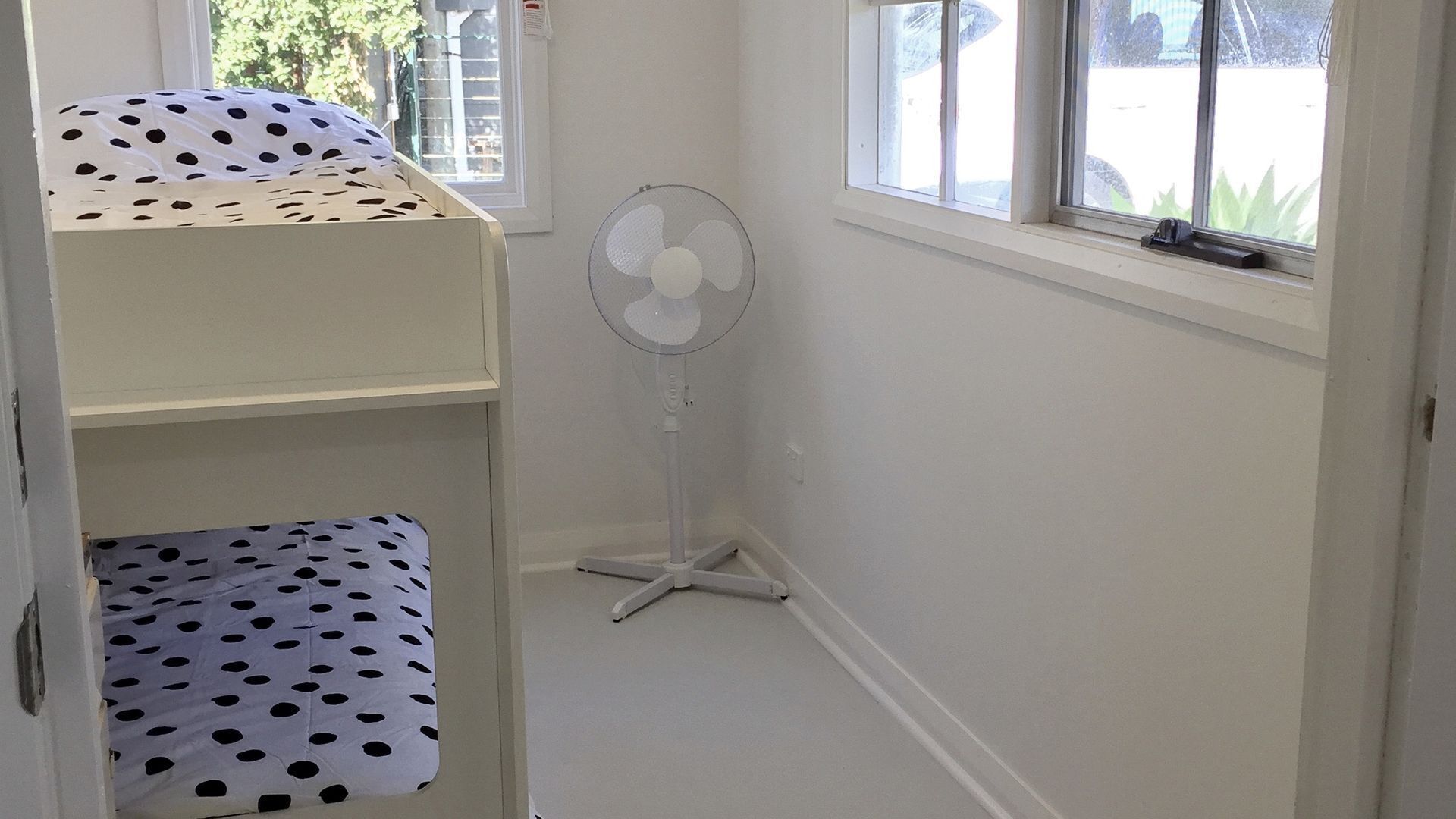 Port Willunga Beach Shack — image 11