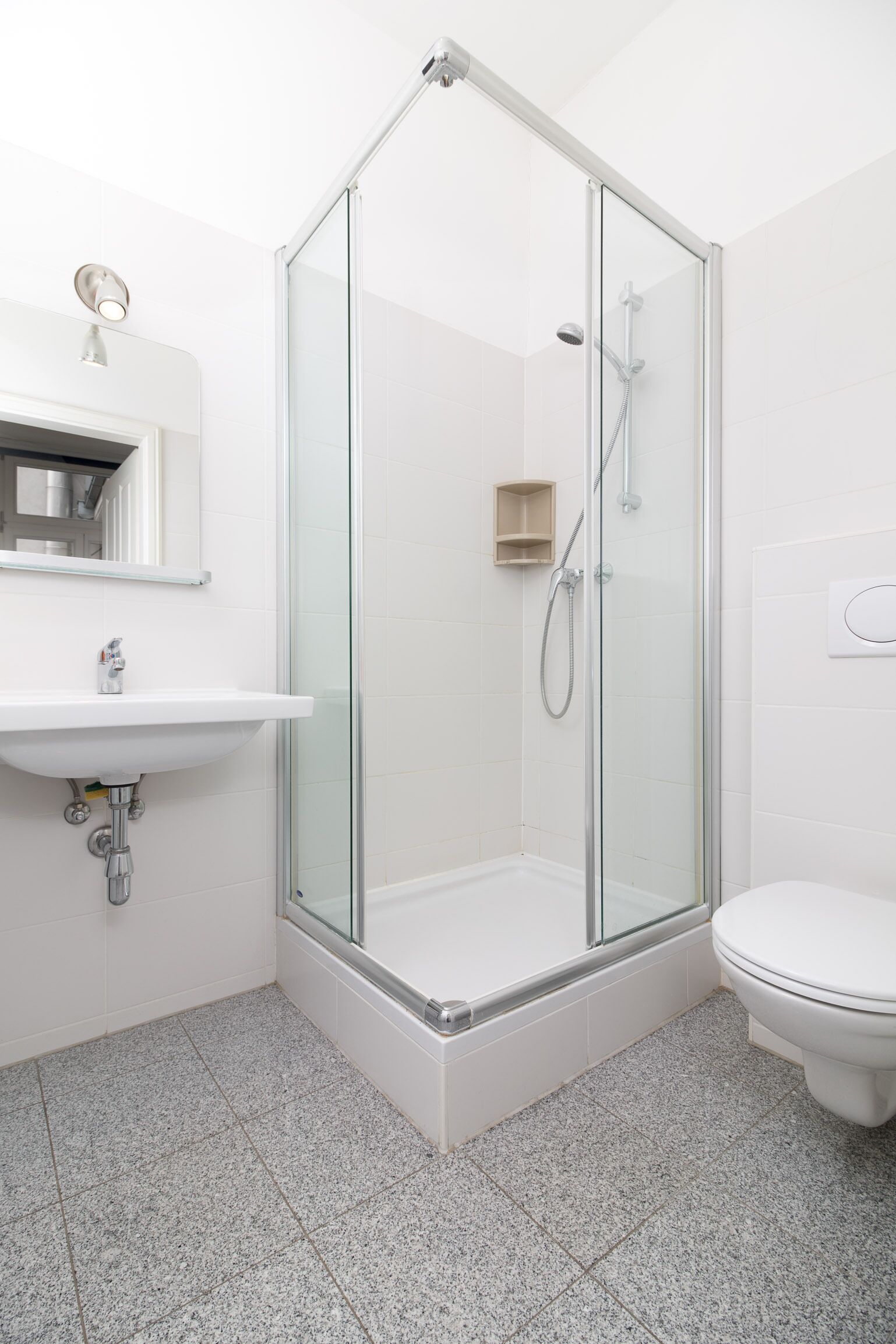 Newly renovated Apartment - 500 meters to City Center - Air conditioned