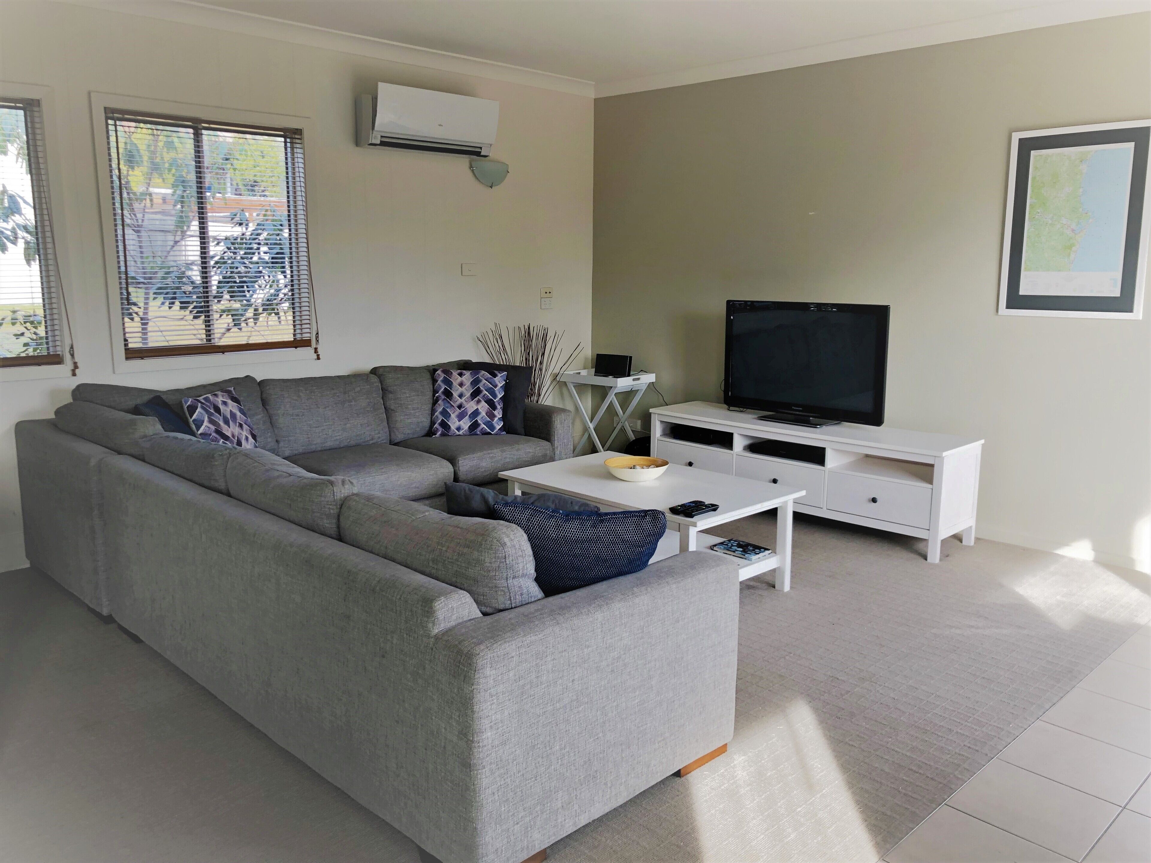 Binalong Beach House — image 4